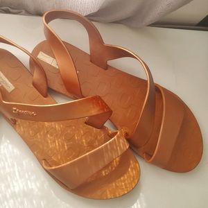 Ipanema Vibe Beige/Copper Sandals